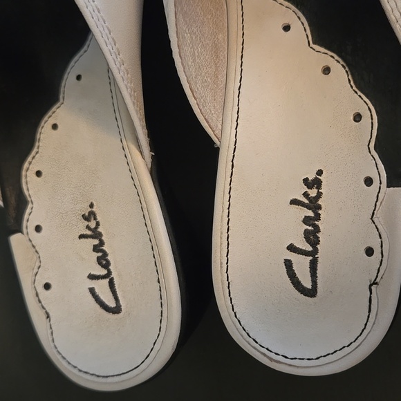 Clark's White Open Back Sandals Size 8 - Picture 7 of 8